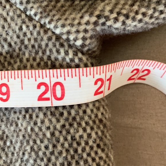 ARLETTE. Beige/Brown Wool Tweed Coat. Double Breasted. Two front pockets… - Picture 8 of 11